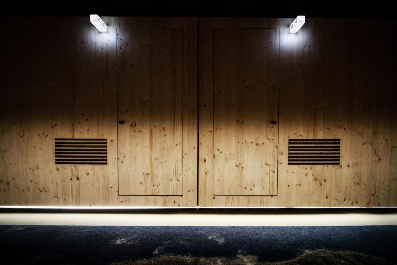 Zero Box Lodge ปอร์โต ภายนอก รูปภาพ